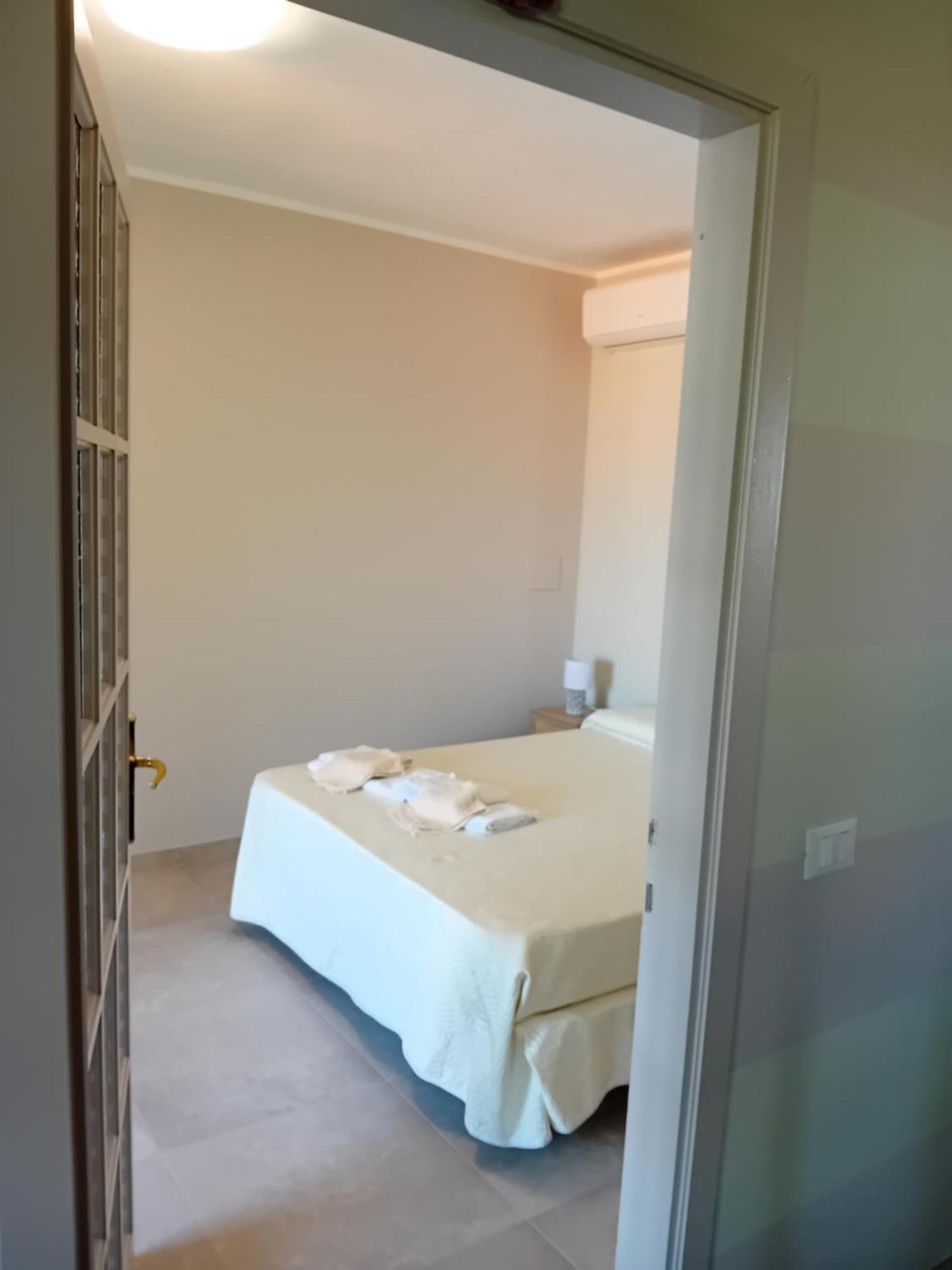 B&B Aria Di Lago Паратико Экстерьер фото
